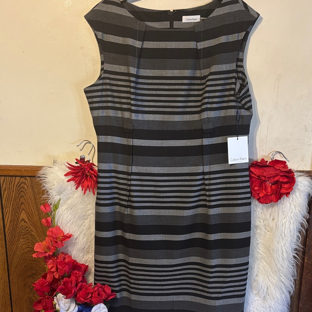 Calvin Klein Women's Black and Gray Midi Dress